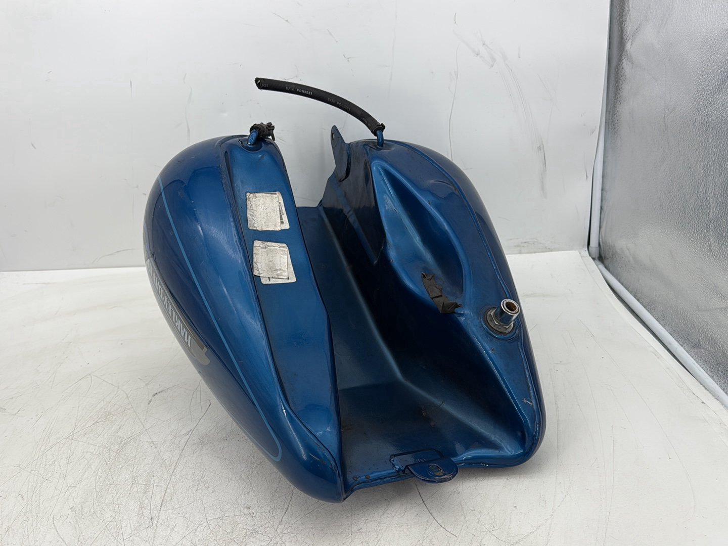 2006 Harley Electra Glide Touring Classic FLHTCI OEM Fuel Gas Tank Gasoline Reservoir