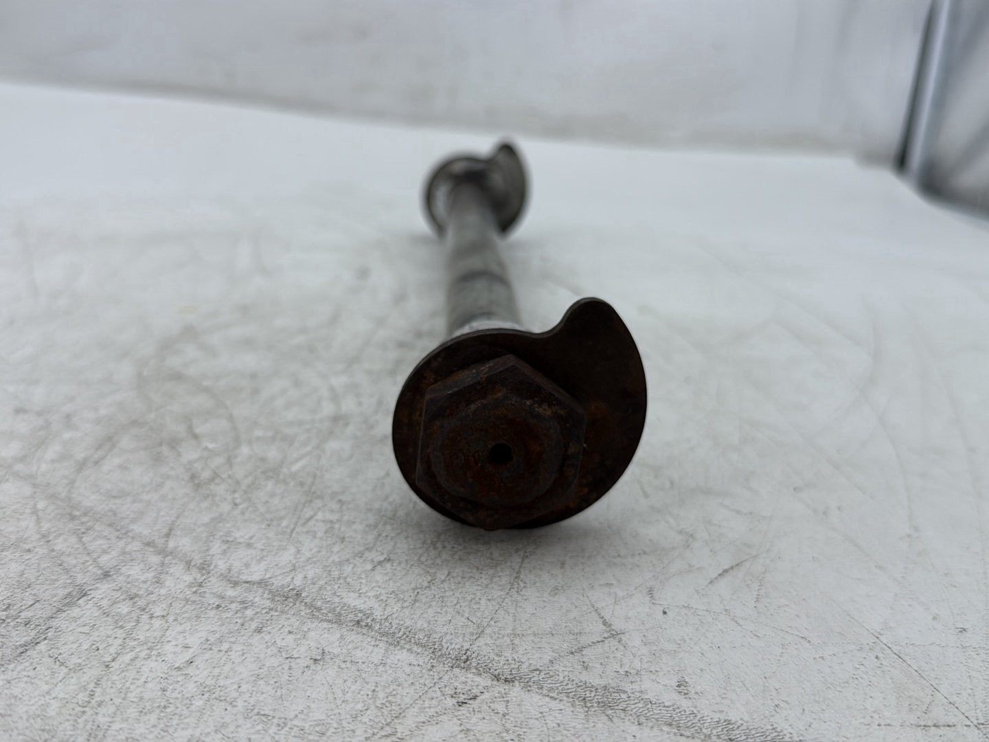2013 Harley Electra Glide Touring Ultra FLHTCUI OEM Rear Wheel Axle Bolt Shaft