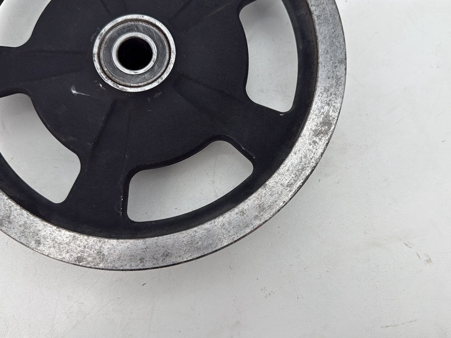 2013 Harley Street Glide Touring FLHX OEM Rear Driver Pulley Sprocket