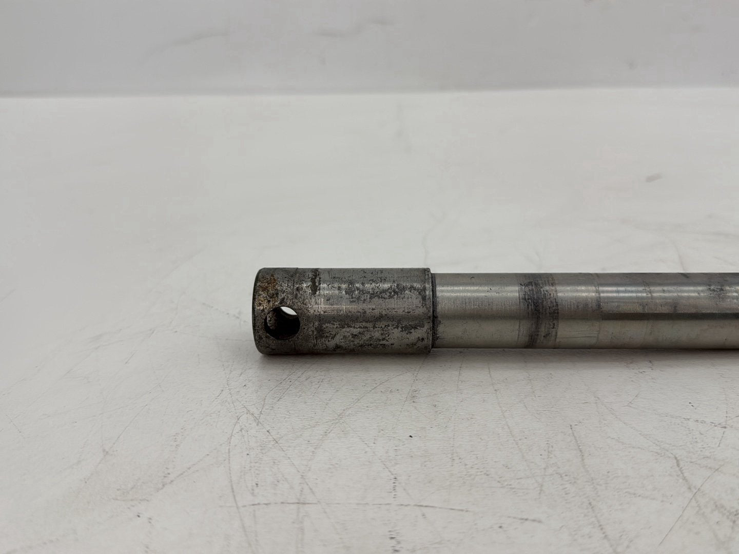 2008 Harley Touring FLHTCU Electra Glide Ultra OEM Front Wheel Axle Bolt Shaft