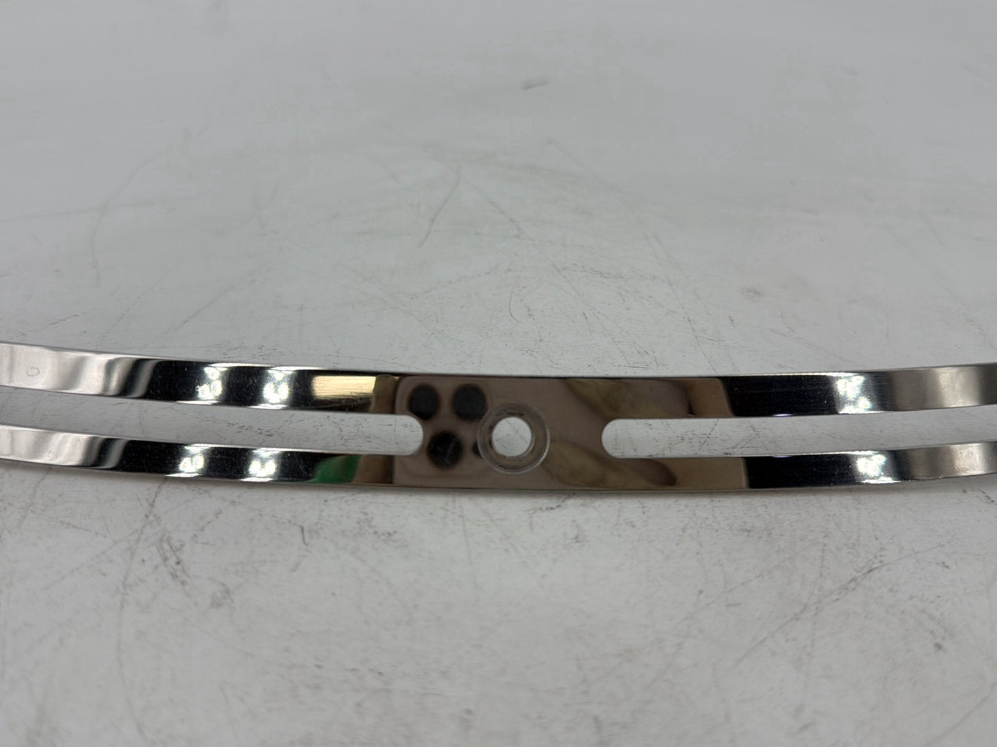 2008 Harley Touring FLHTCU Electra Glide Ultra OEM Front Windshield Mount Trim Strip 58247-96