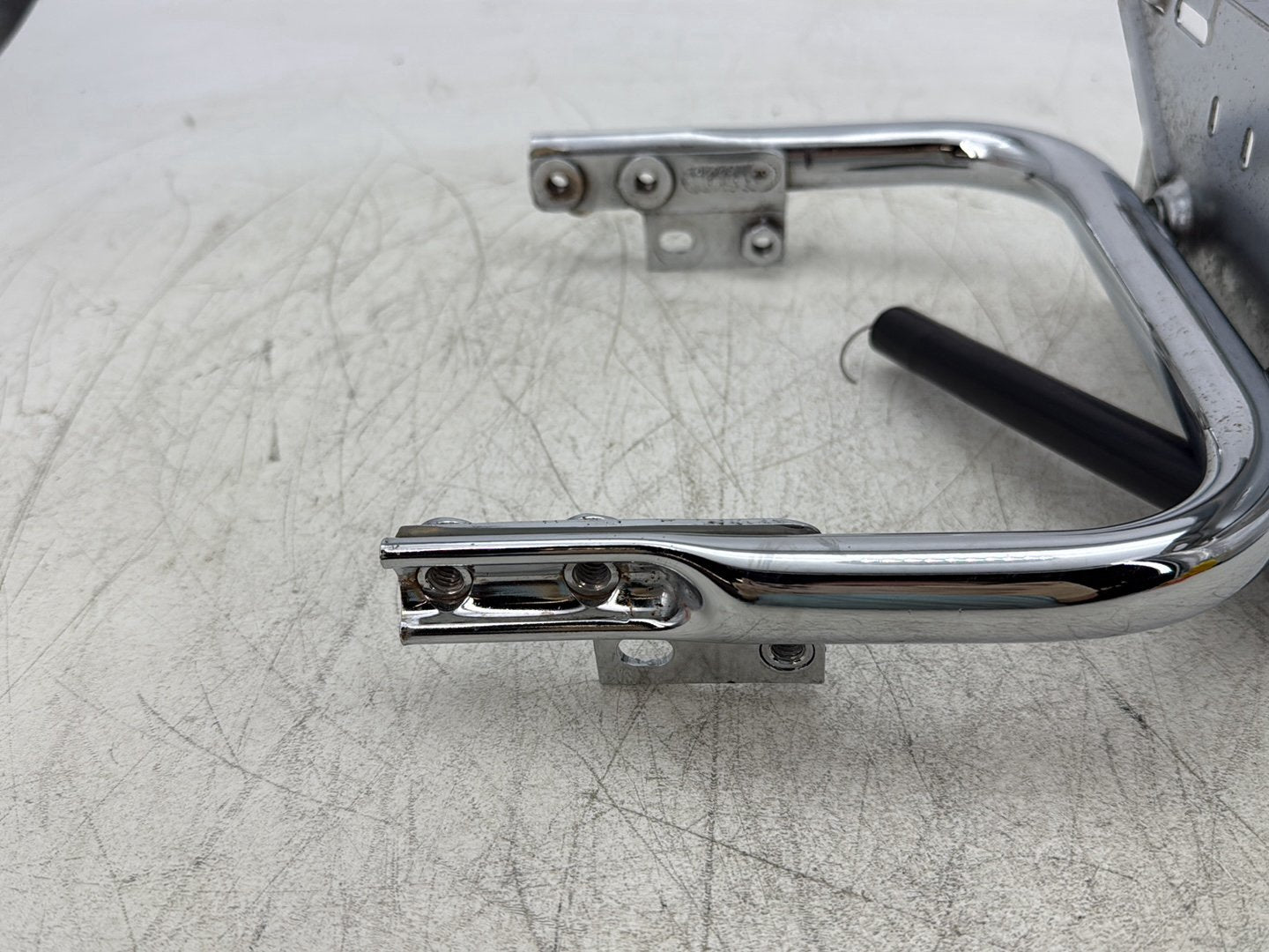 1998 Harley Touring FLHTCUI Electra Glide Ultra OEM Rear License Plate Support Bar Holder