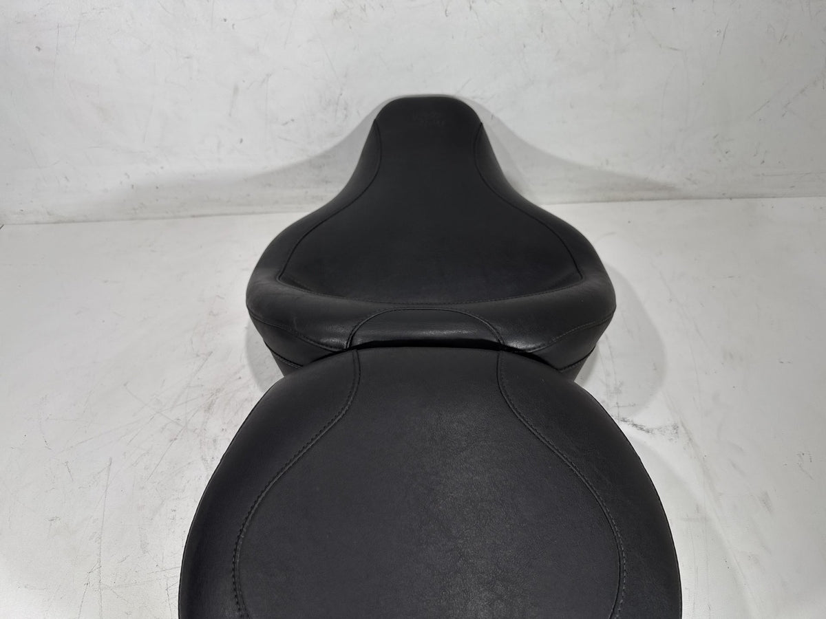 2006 Harley Road King Touring Custom Passenger Rider Driver Seat Saddle MUSTANG