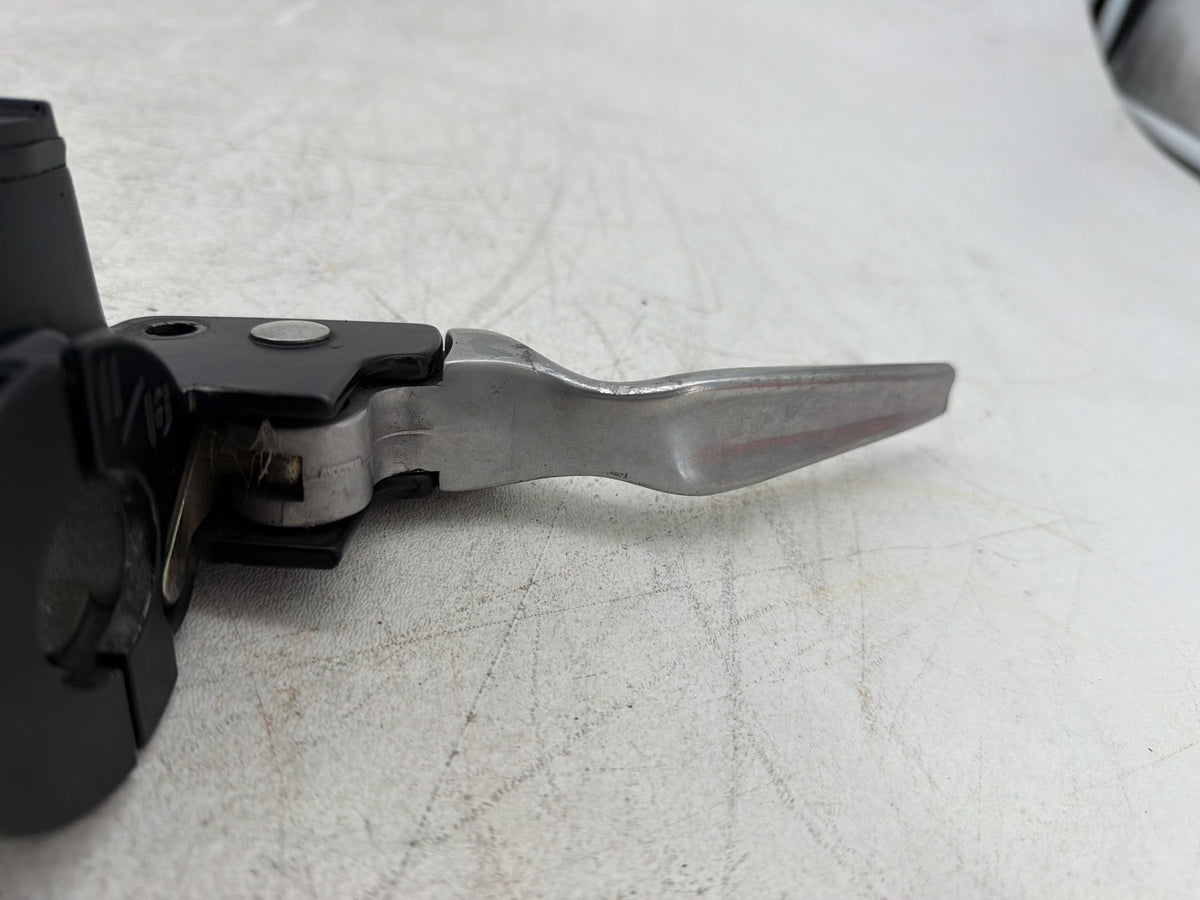 95 Harley Electra Glide Touring FLHT OEM Front Right Brake Lever Master Cylinder