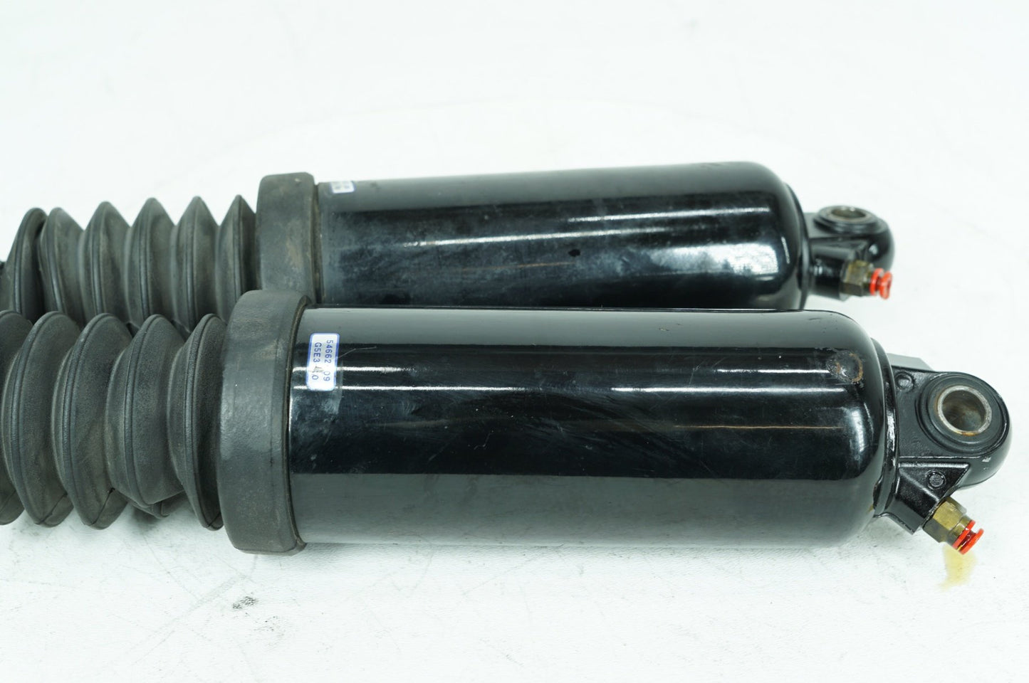 1999 - 2006 Harley-Davidson Touring Electra Glide Ultra Rear Left Right Shock Absorbers 54662-09