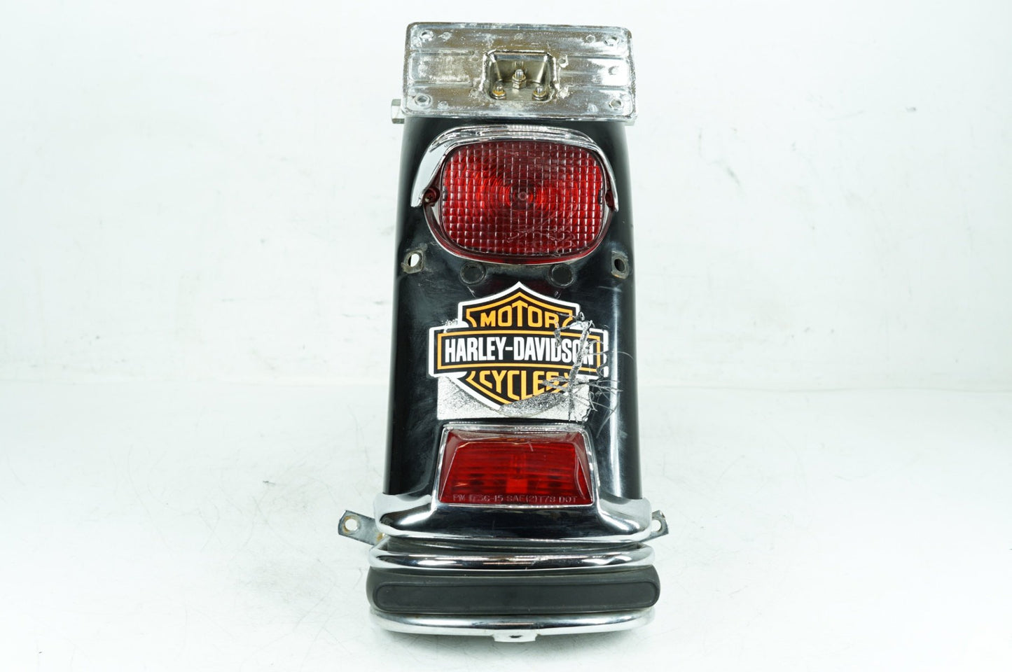 1999 - 2006 Harley-Davidson Touring Electra Glide Rear Wheel Fender Taillight Brake Lamp 59579-01B