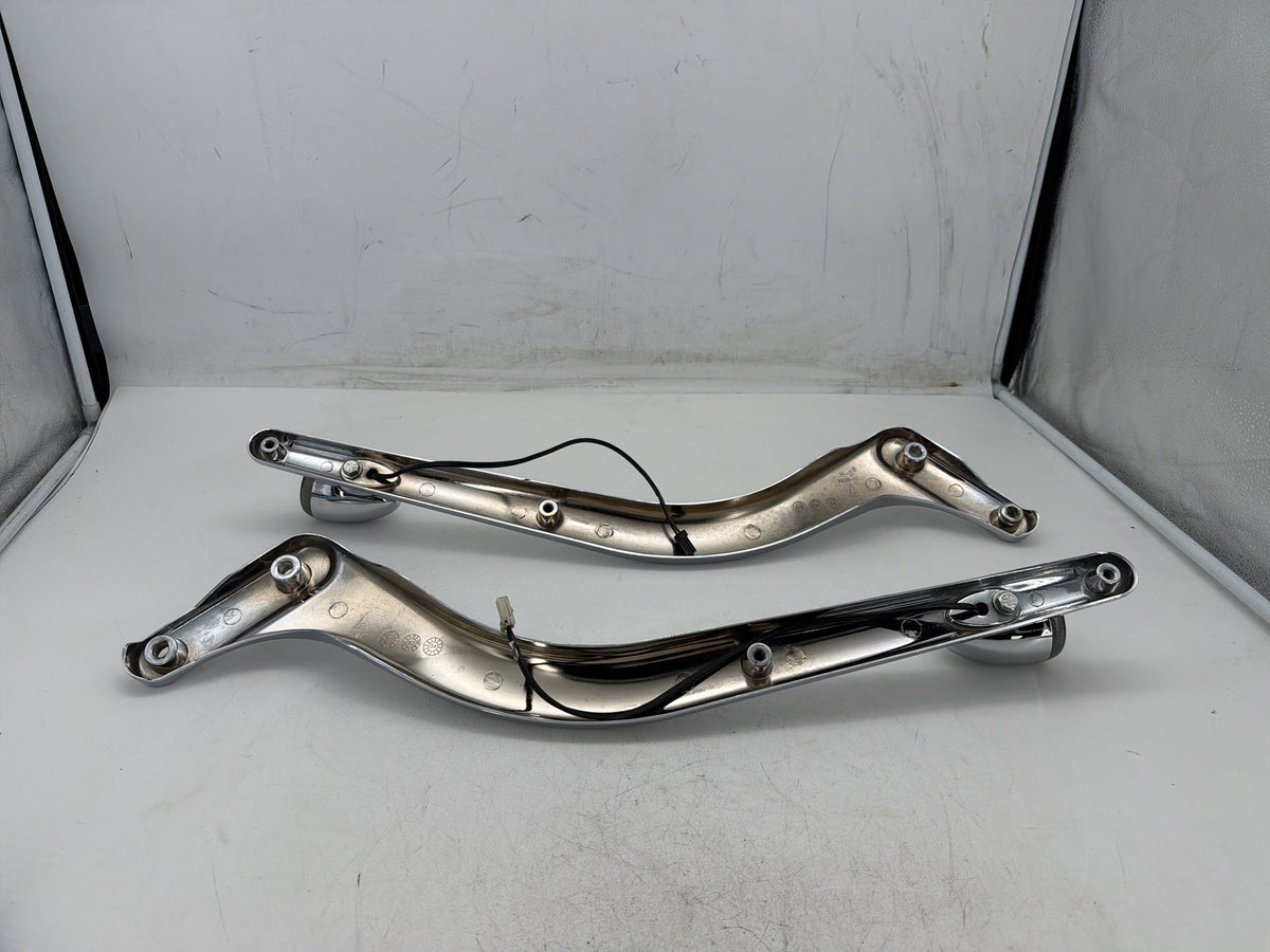 03 Harley Softail Deuce OEM Rear Left Right Fender Struts Bracket & Turn Signal
