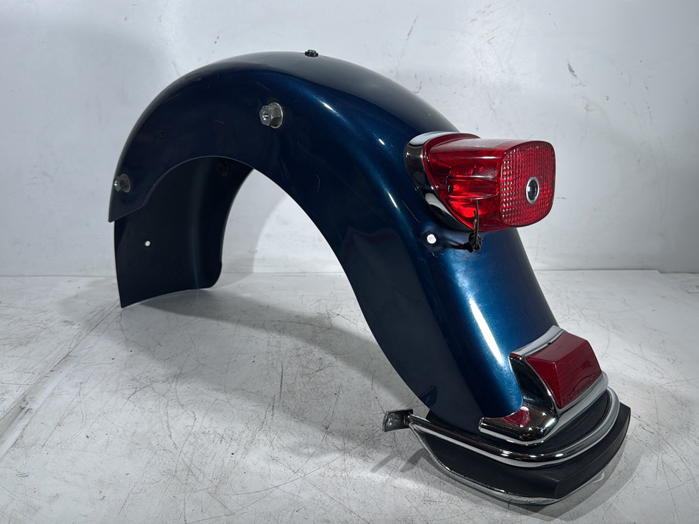 1998 Harley Touring FLHTCUI Electra Glide Ultra OEM Rear Wheel Fender Taillight Brake Lamp