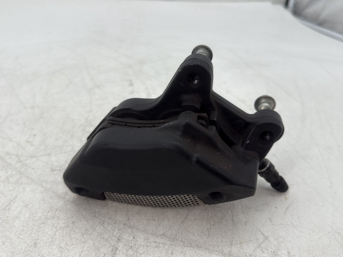 2010 Harley Street Glide Touring FLHX OEM Front Right 1 Brake Caliper