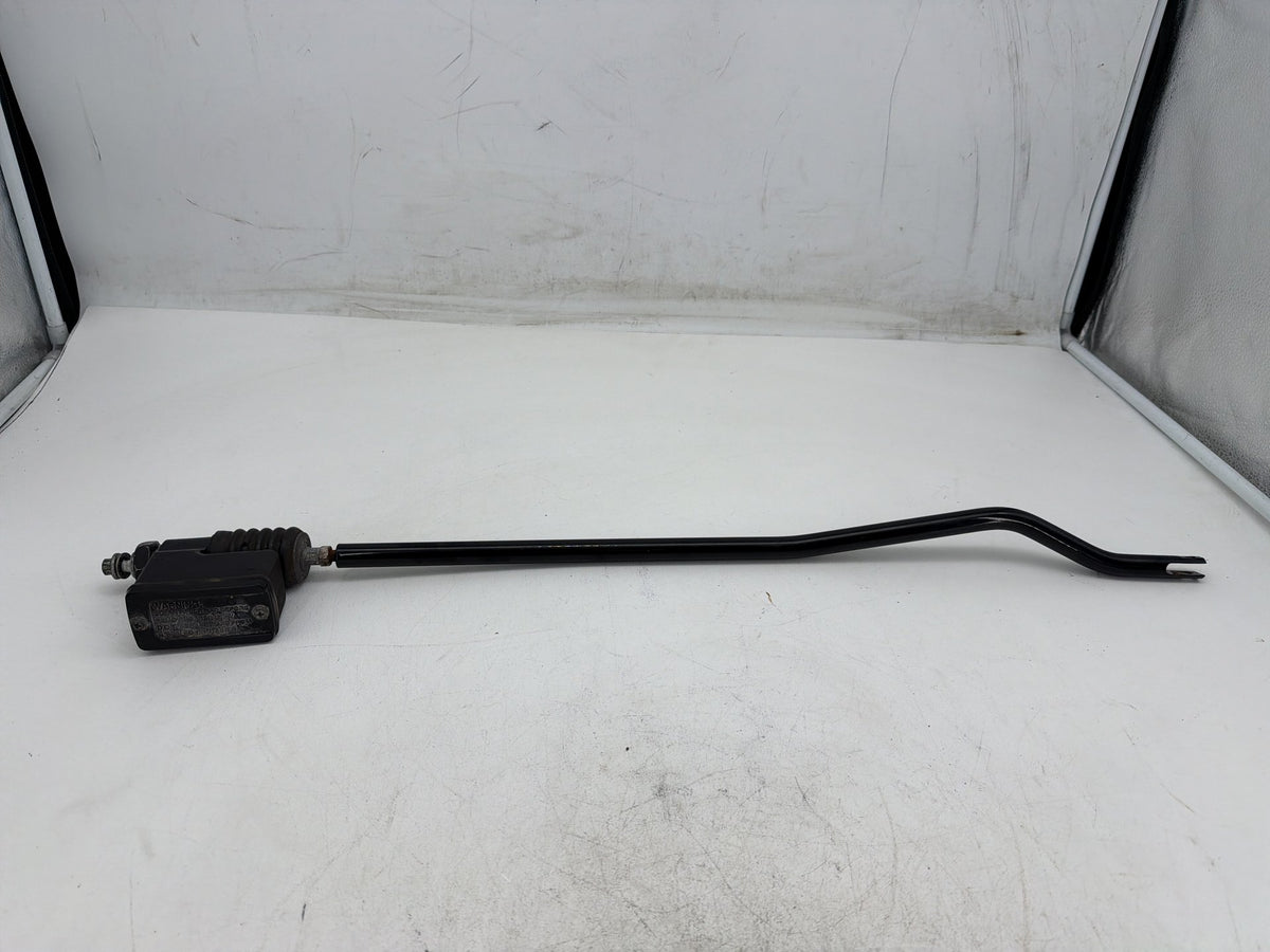 05 Harley Dyna Super Glide Custom FXDC OEM Rear Brake Master Cylinder Reservoir
