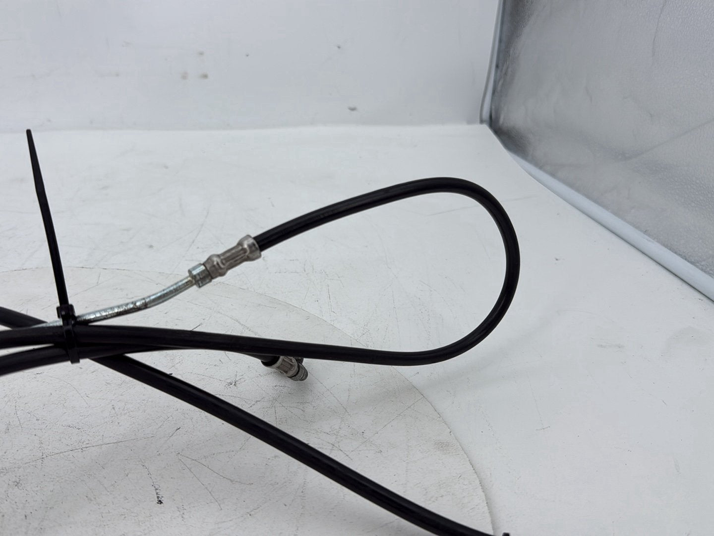 2008 - 2016 Harley-Davidson Touring Electra Glide Ultra Front Brake Hose Line Pipe ABS 40612-09