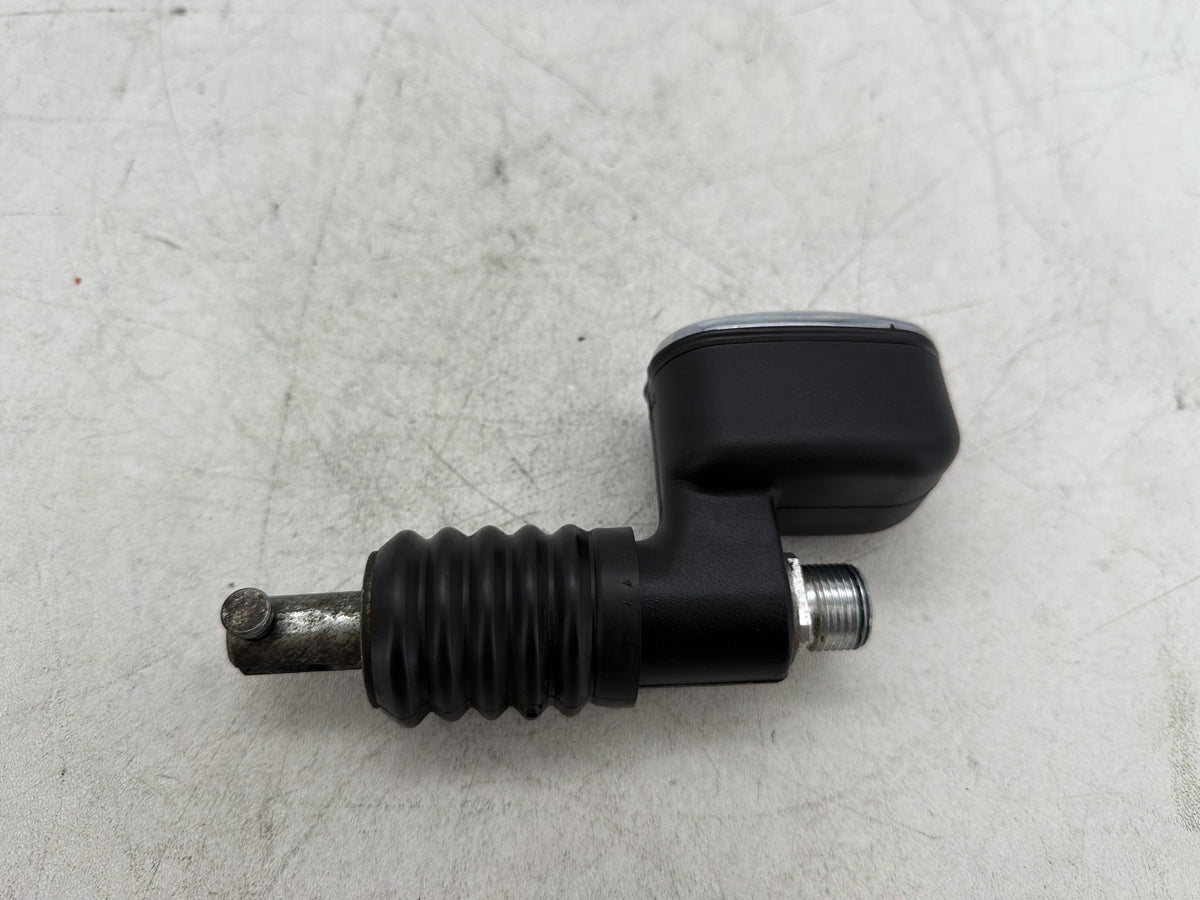 2004 Harley Electra Glide CVO Screamin OEM Rear Brake Master Cylinder Reservoir