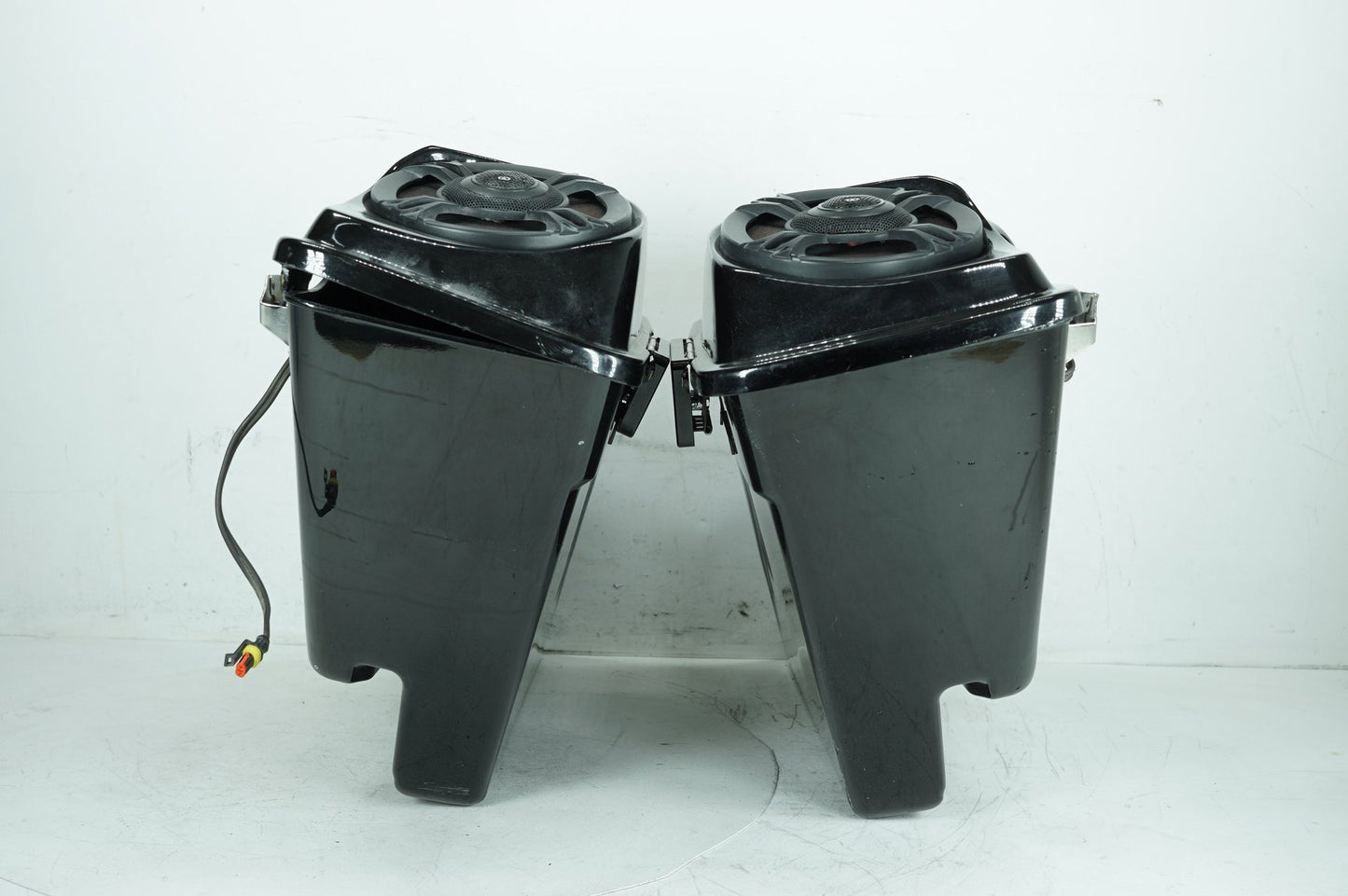 2008 - 2016 Harley-Davidson Touring Road Glide Left Right Saddlebags Luggage NOKey 90752-93