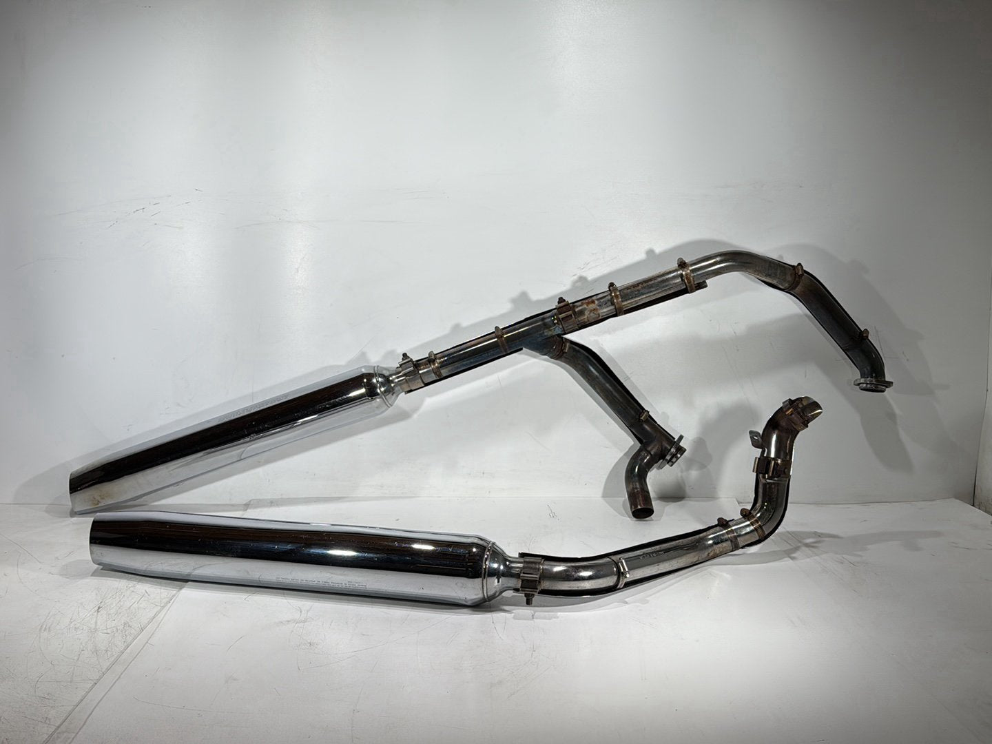 2005 Harley Touring FLHRCI Road King Classic OEM Exhaust Header Pipes Muffler
