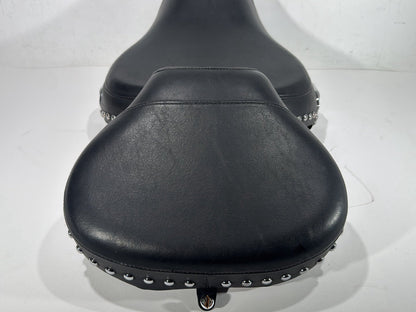 2004 Harley Softail FLSTC Heritage Classic OEM Passenger Rider Driver Seat Saddle