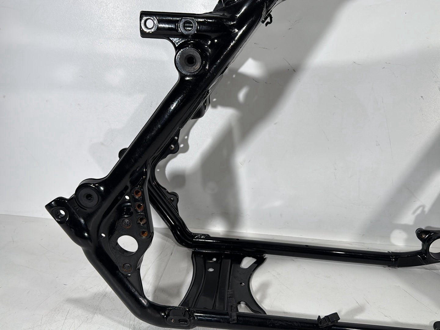 2007 - 2016 Harley-Davidson Touring Electra Glide Ultra Body Main Frame Chassis CLN CLR 47900-10BHP