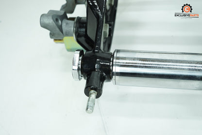 1999 - 2006 Harley-Davidson Touring Road King Classic Front Triple Tree Set & LH RH Fork Legs Sliders 45435-95