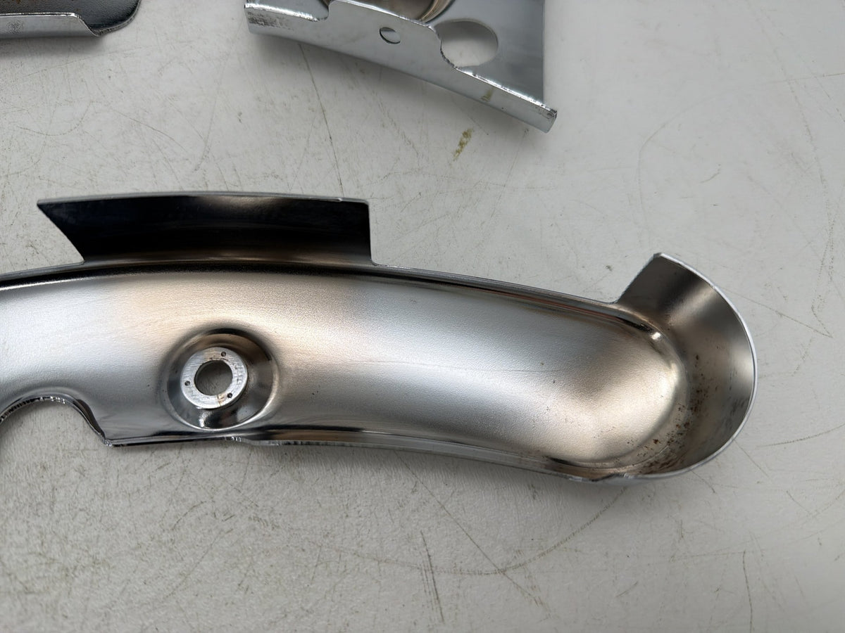10 Harley Electra Glide Touring Ultra OEM Rear Left Right Fender Struts Bracket