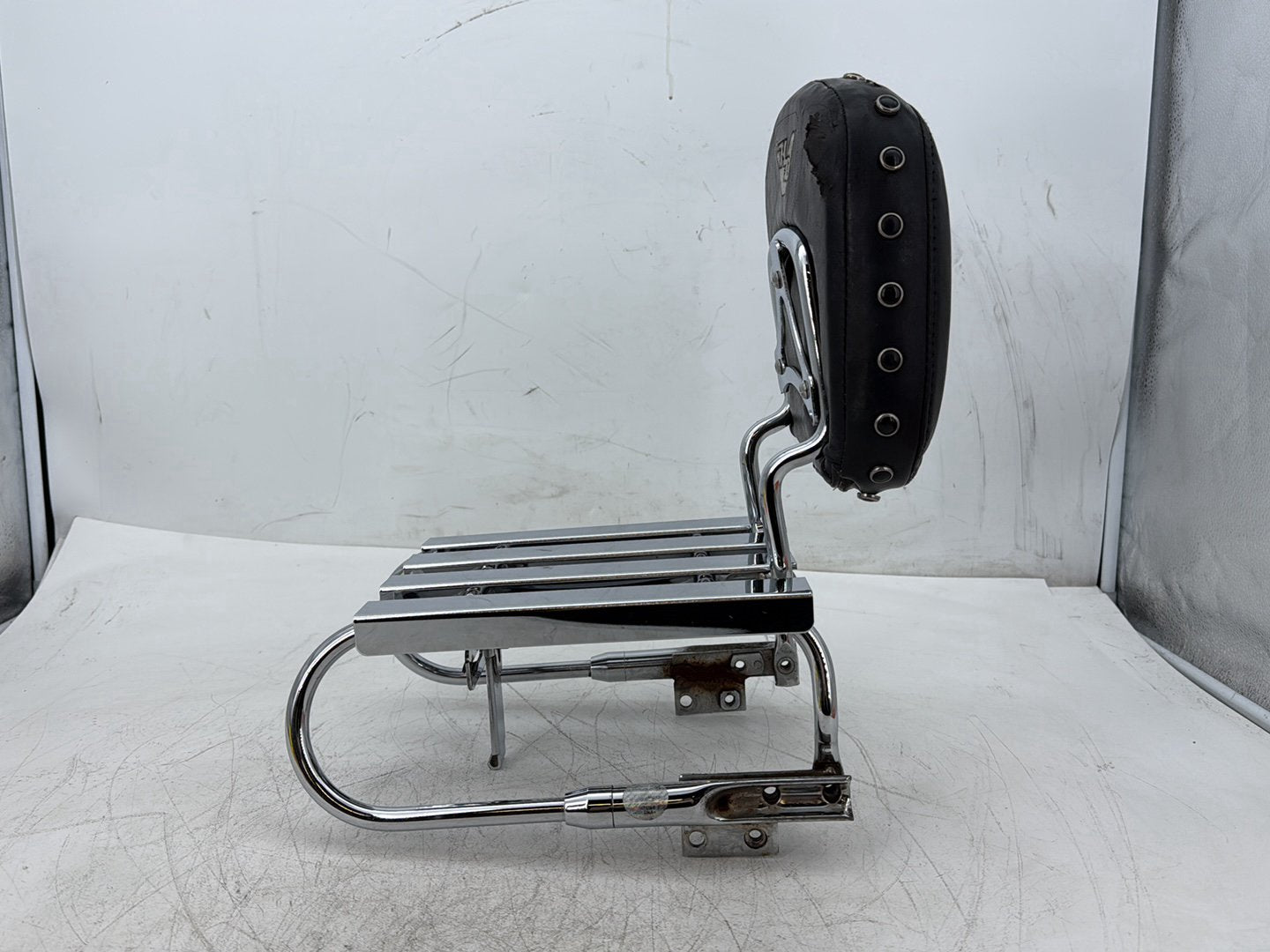 1995 Harley Road King Touring OEM Rear Sissy Bar w/ Backrest Cushion Pad TORN