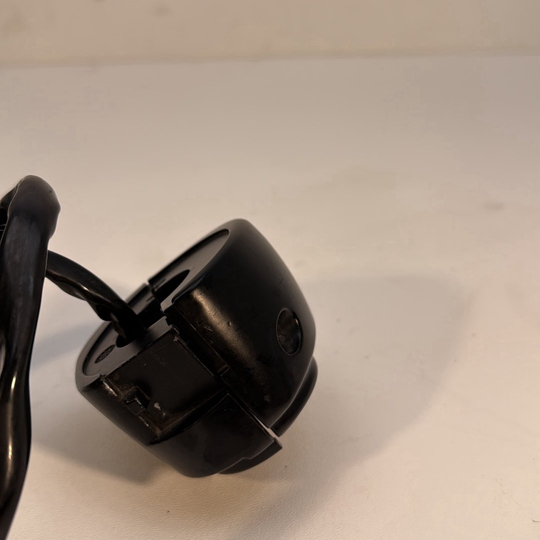 1986 - 2003 Harley-Davidson Sportster Hugger 883 Left Turn Signal Headlight Switches Controls 71598-96A