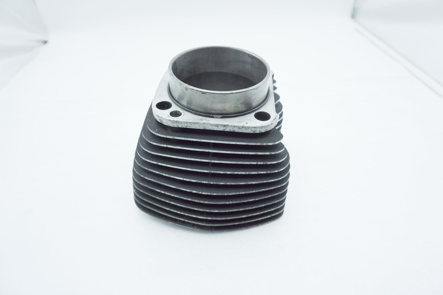 2000 - 2006 Harley-Davidson Dyna Low Rider Twin Cam Engine Jug 1 Cylinder Barrel 16593-99