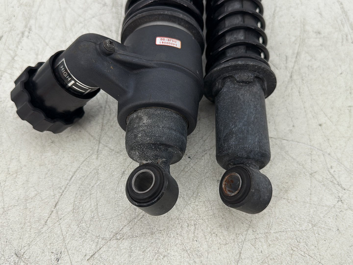 2015 Harley Road Glide Touring FLTRXS OEM Rear Left Right Shock Absorbers