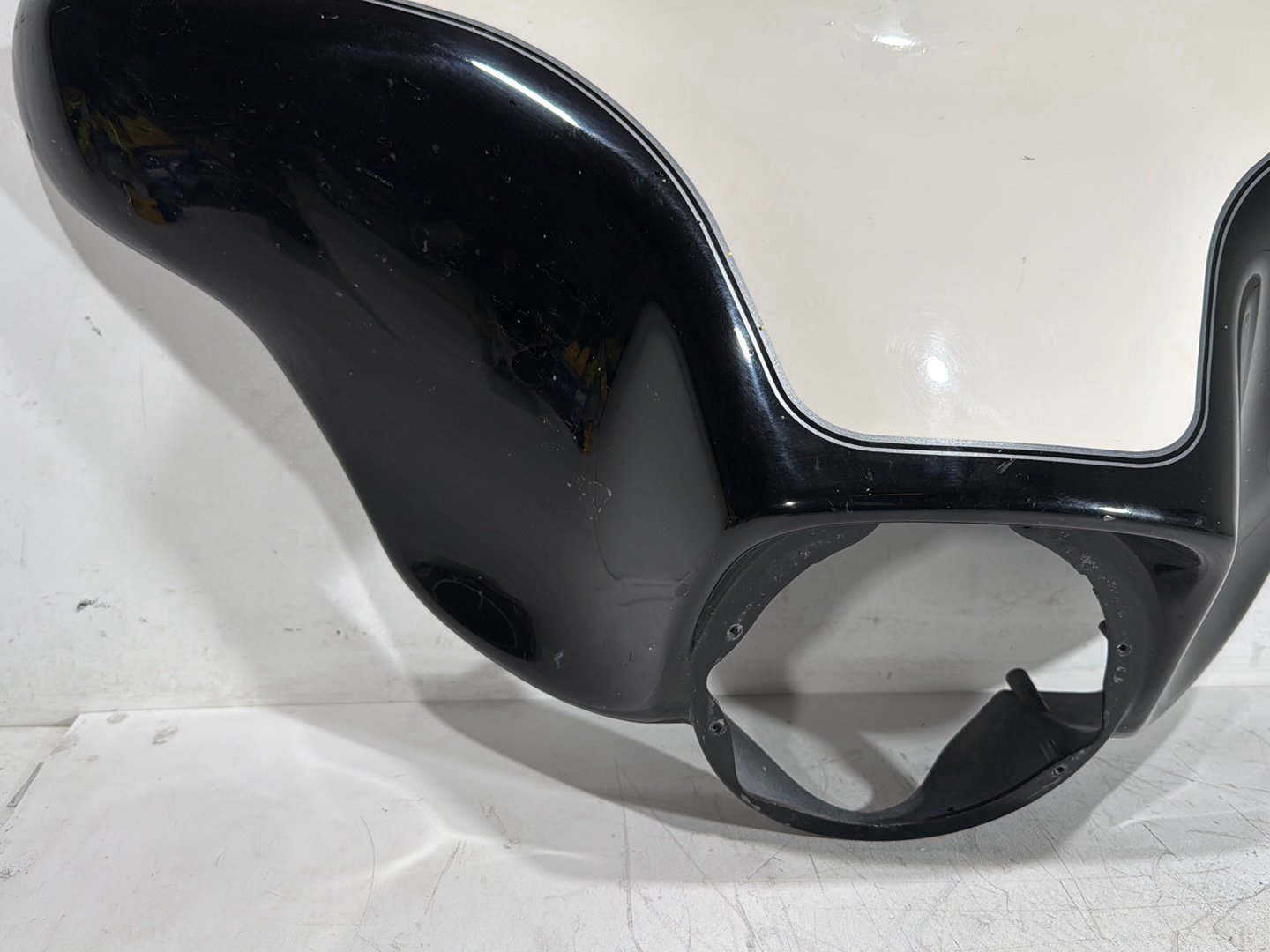 2007 Harley Touring FLHTP Electra Glide Police OEM Front Outer Batwing Fairing Cover