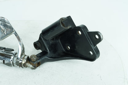 2000 - 2006 Harley-Davidson Softail Deuce Right Driver Foot Controls Peg Rest 42507-00B