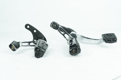 2007 - 2011 Harley-Davidson Dyna Fat Bob Left & Right Foot Pegs 33693-03