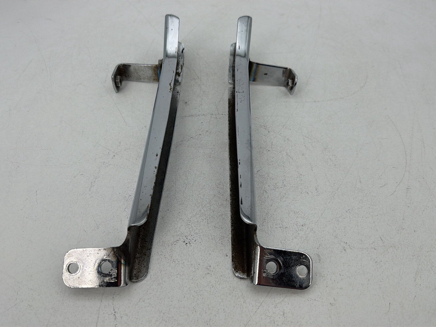 1984 - 1998 Harley-Davidson Touring Electra Glide Classic Left & Right Saddlebag Mount Brackets 90718-79C