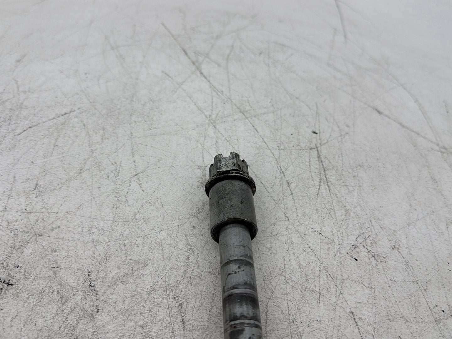 1995 Harley Road King Touring FLHR OEM Rear Wheel Axle Bolt Shaft