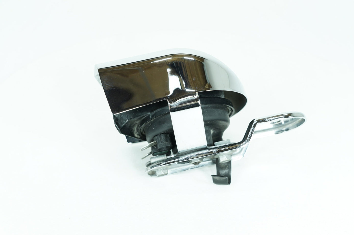2008 - 2016 Harley-Davidson Touring Electra Glide Ultra Horn Signal Klaxon Chrome Cover 69012-93A