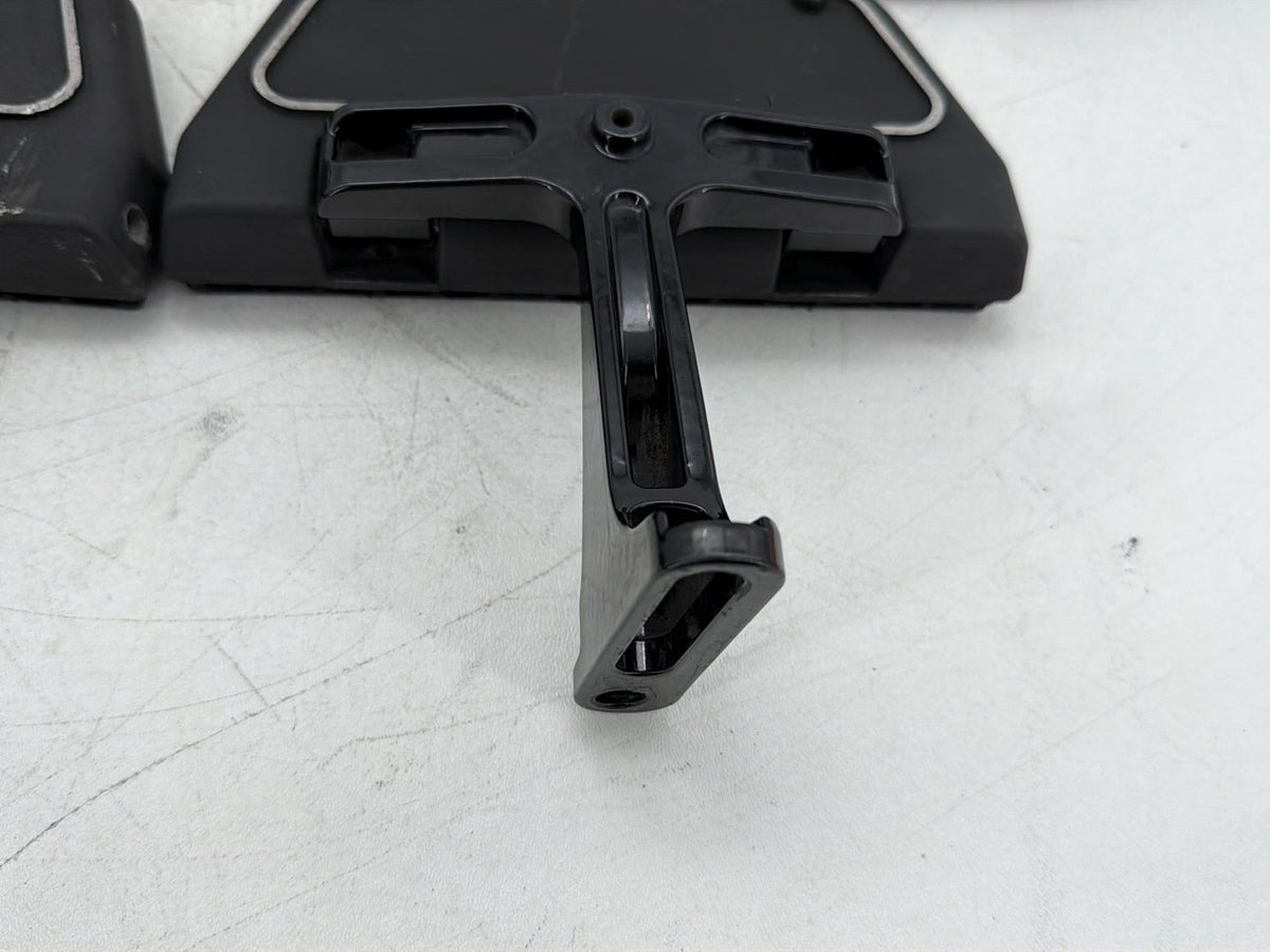 2011 Harley Electra Touring Ultra Left Right Driver & Pass Floorboard Foot Rest