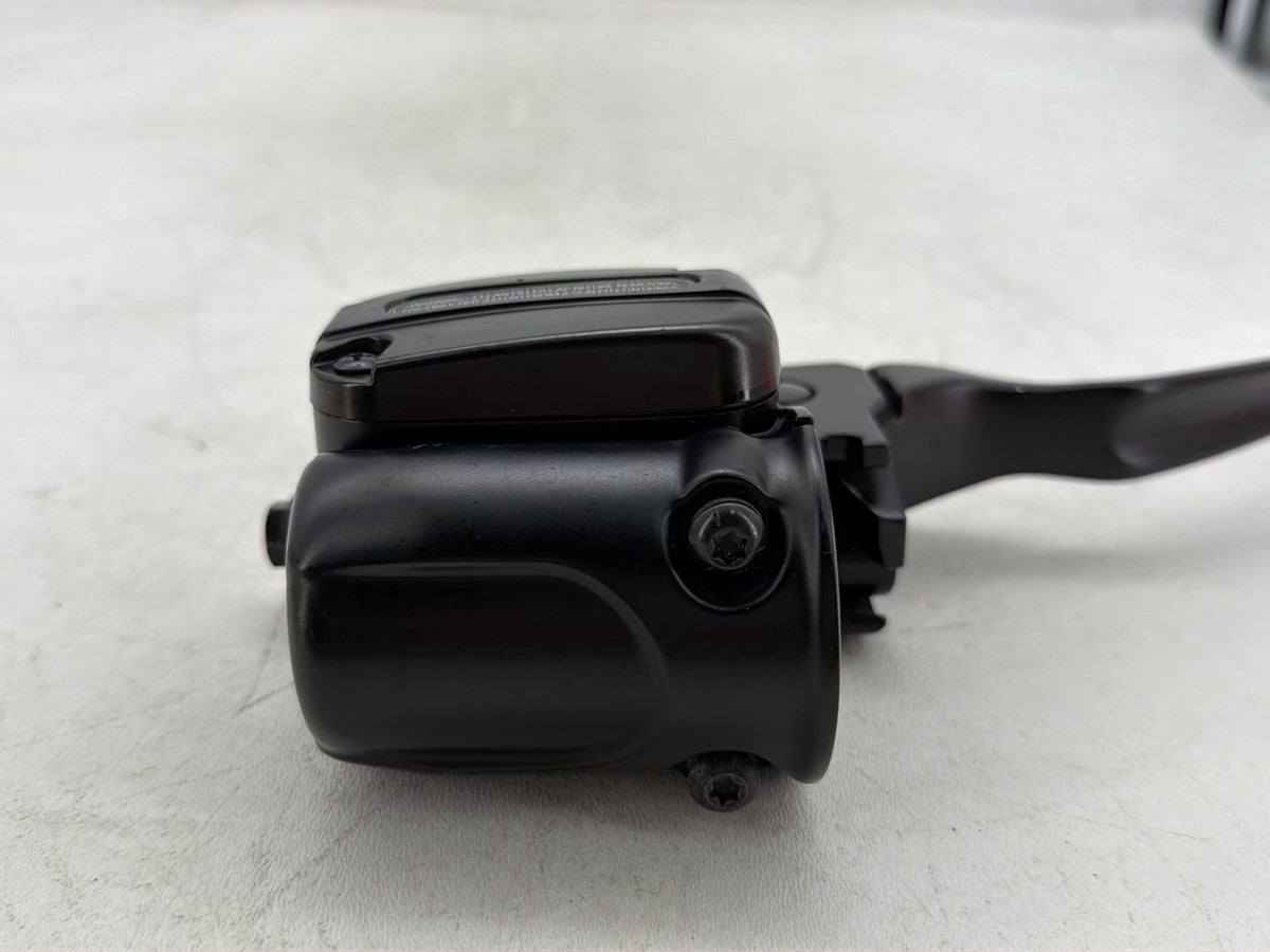 2018 Harley Road Glide Touring FLTRXS OEM Front Right Brake Lever Master Cylinder