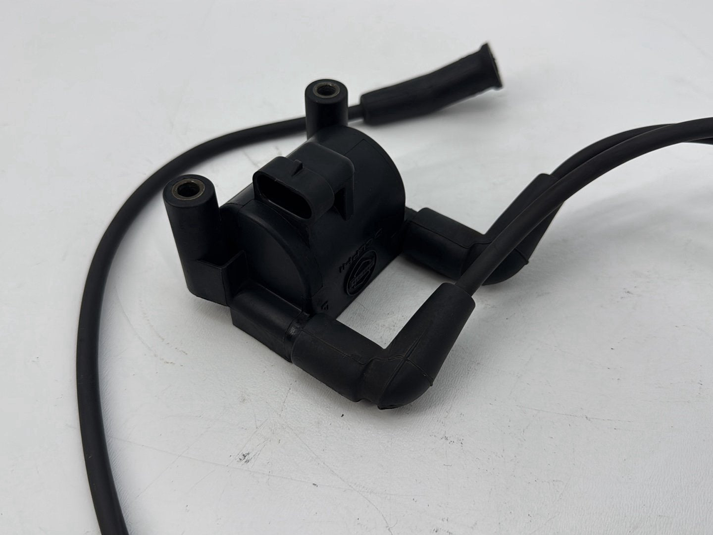2007 - 2012 Harley-Davidson Touring Road Glide Ignition Coil Spark Igniter 31696-07A