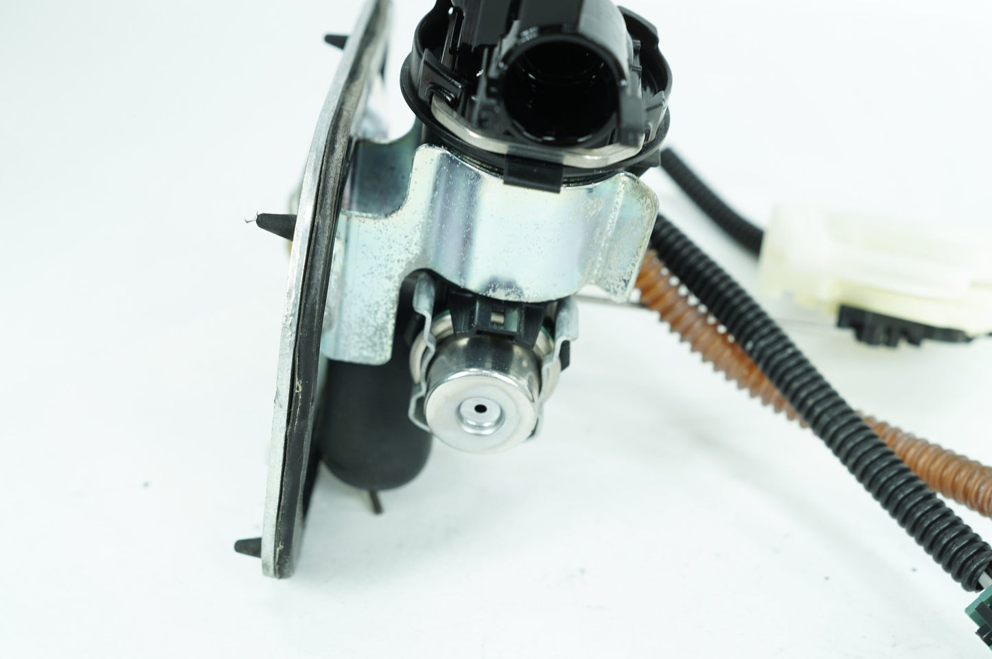 2007 - 2012 Harley-Davidson Softail Heritage Classic Gas Gasoline Fuel Petrol Pump Sending 75141-08A