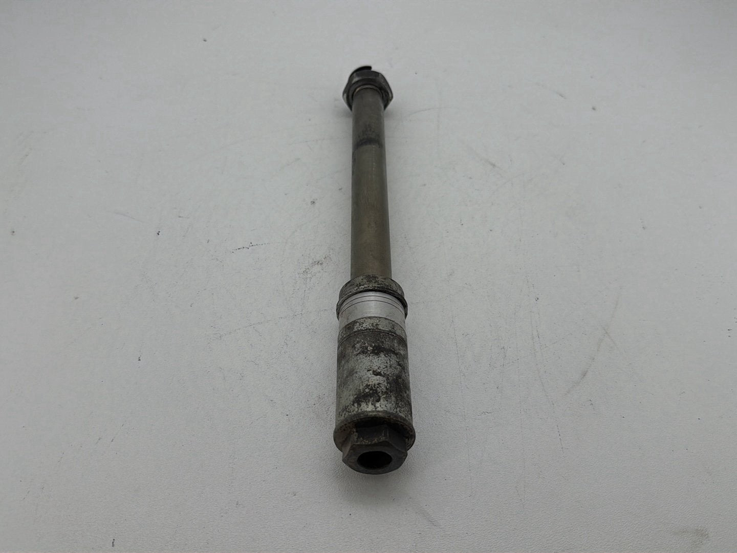 2011 Harley Heritage Softail Classic FLSTC OEM Front Wheel Axle Bolt Shaft