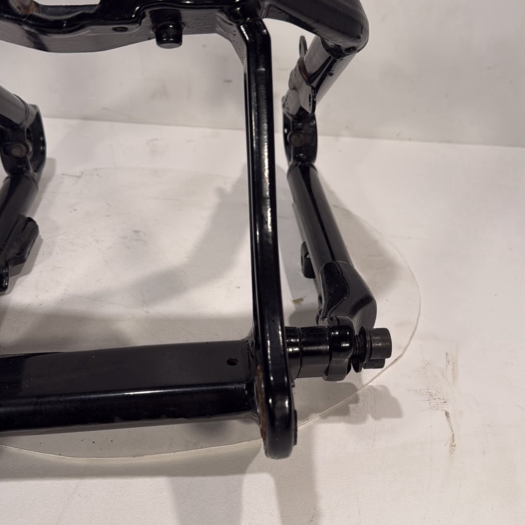2020 Harley Softail FLHCS Heritage Classic 114 OEM Rear Fork Swingarm Swing Arm