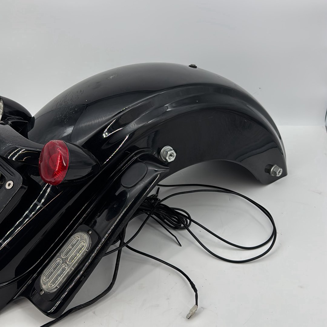 2008 - 2016 Harley-Davidson Touring Street Glide Rear Wheel Fender Turn Signal Indicators  	59731-09