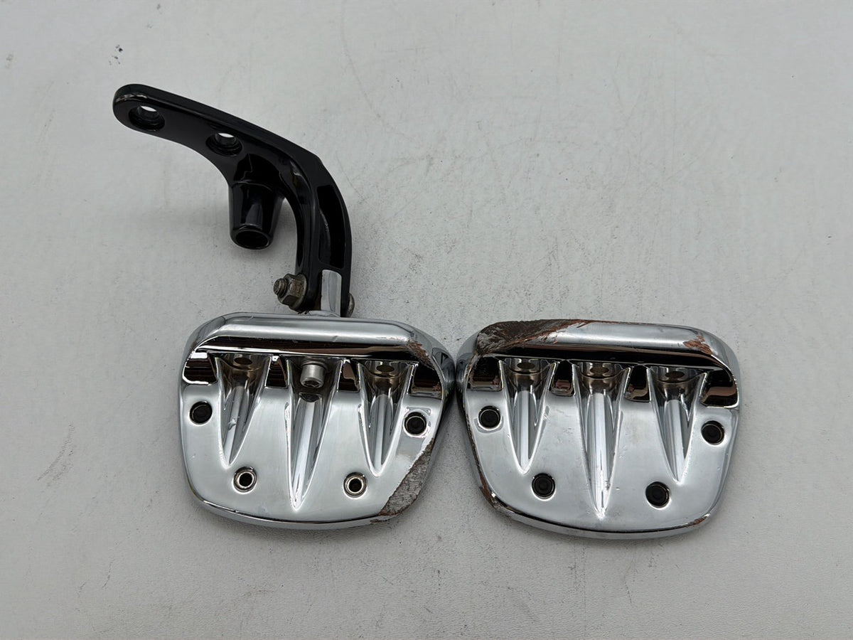 07 Harley Dyna Street Bob FXDBI Left & Right Driver Step Foot Rest Pegs Kuryakyn