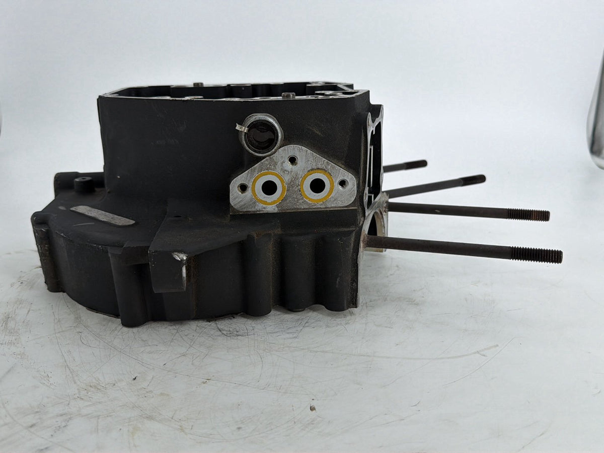 2005 Harley Touring FLHTCUI Electra Glide Ultra OEM Crankcase Shaft Engine Motor Cover