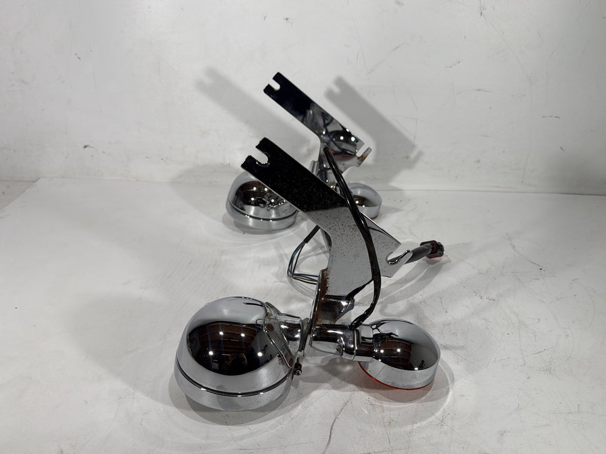 1996 Harley Electra Glide Touring FLHT OEM Front Turn Signal Indicators Aux Light Bar