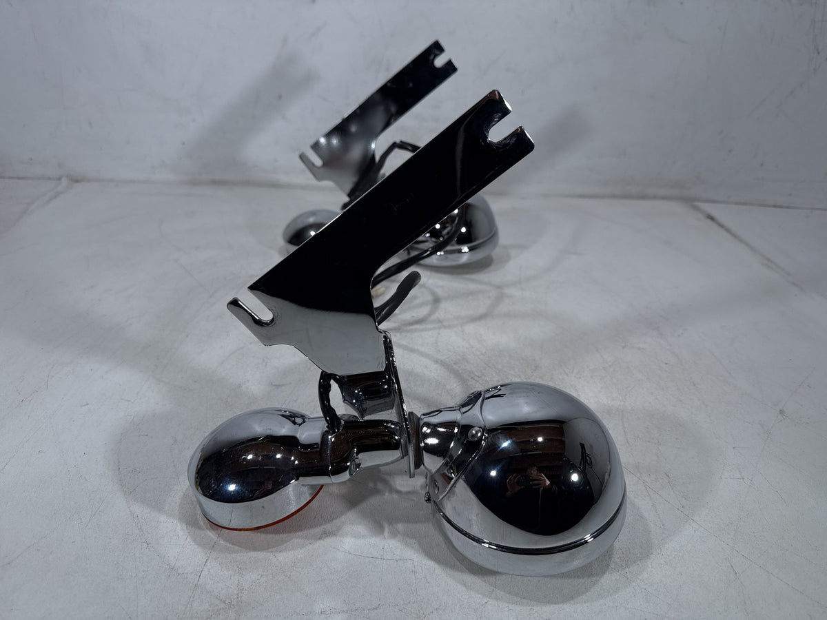 2002 Harley Electra Glide Touring OEM Front Turn Signal Indicators Aux Light Bar