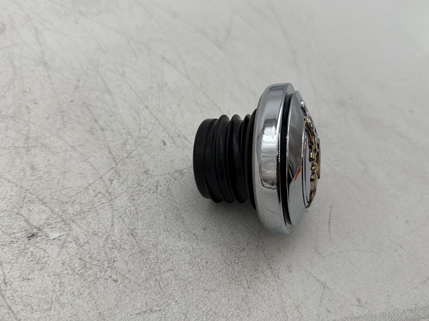 2000 Harley Dyna FXDWG Wide Glide OEM Fuel Cap Gas Tank Bushing Hub