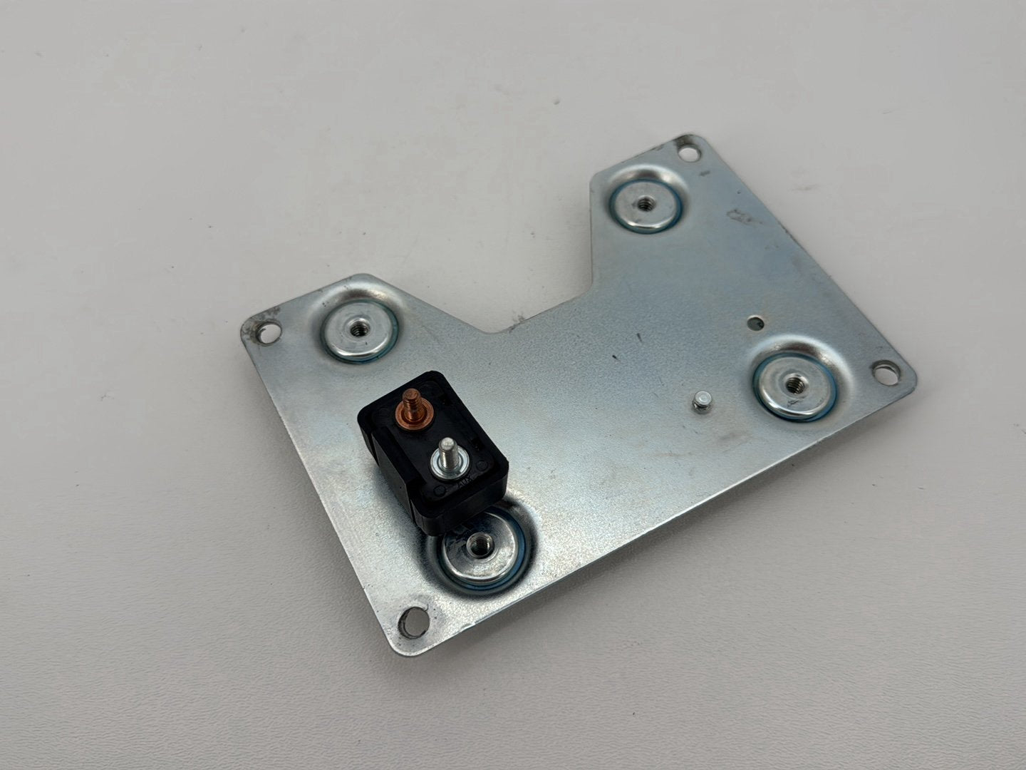 1999 - 2006 Harley-Davidson Dyna Wide Glide Electrical Side Cover Tray Panel  	70984-96A