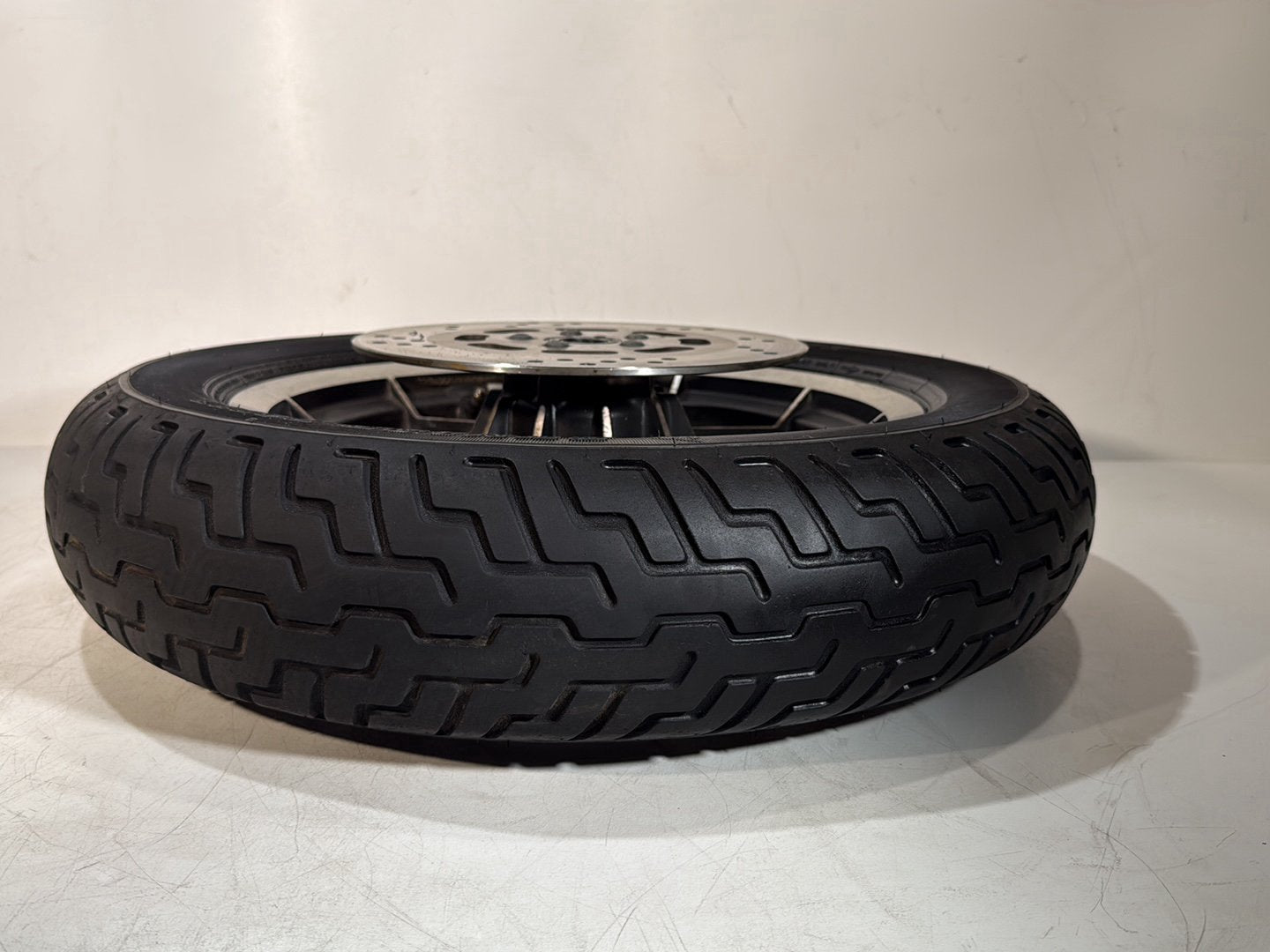1984 - 1998 Harley-Davidson Touring Electra Glide Classic Front Wheel Rim Tire MT90B16 72H, Dunlop, 16"