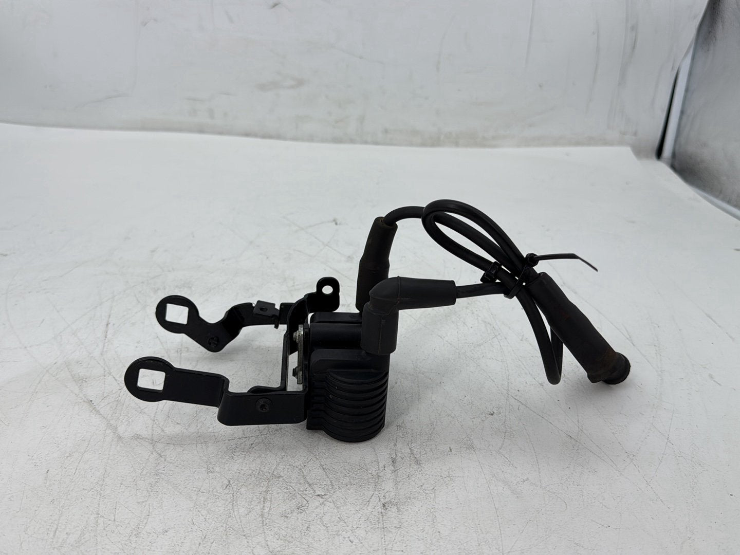 2009 Harley Sportster 883 Low XL883L OEM Ignition Coil Spark Plugs Cable