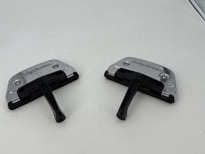 1999 - 2006 Harley-Davidson Touring Electra Glide Classic Left & Right Passenger Floorboard Foot Rest 52719-93B