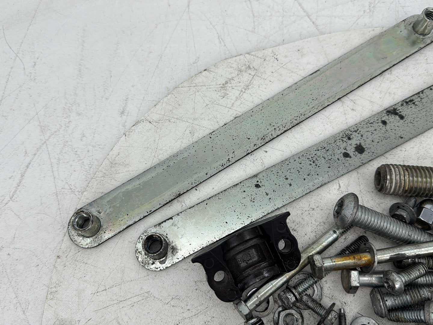 2010 Harley Dyna Fat Bob FXDF OEM Hardware Bolts Nuts & Brackets