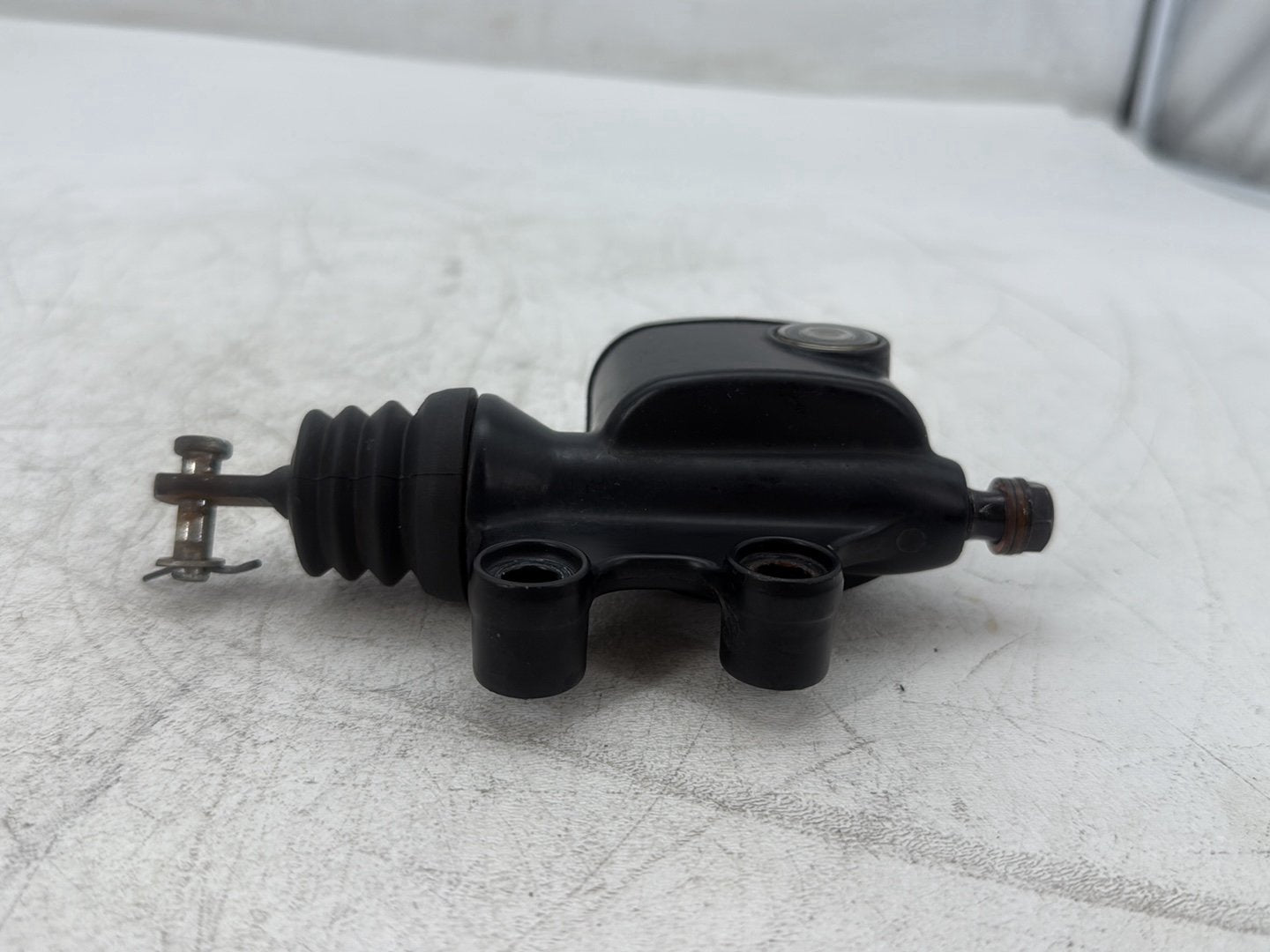 2010 Harley Street Glide Touring FLHX OEM Rear Brake Master Cylinder Reservoir
